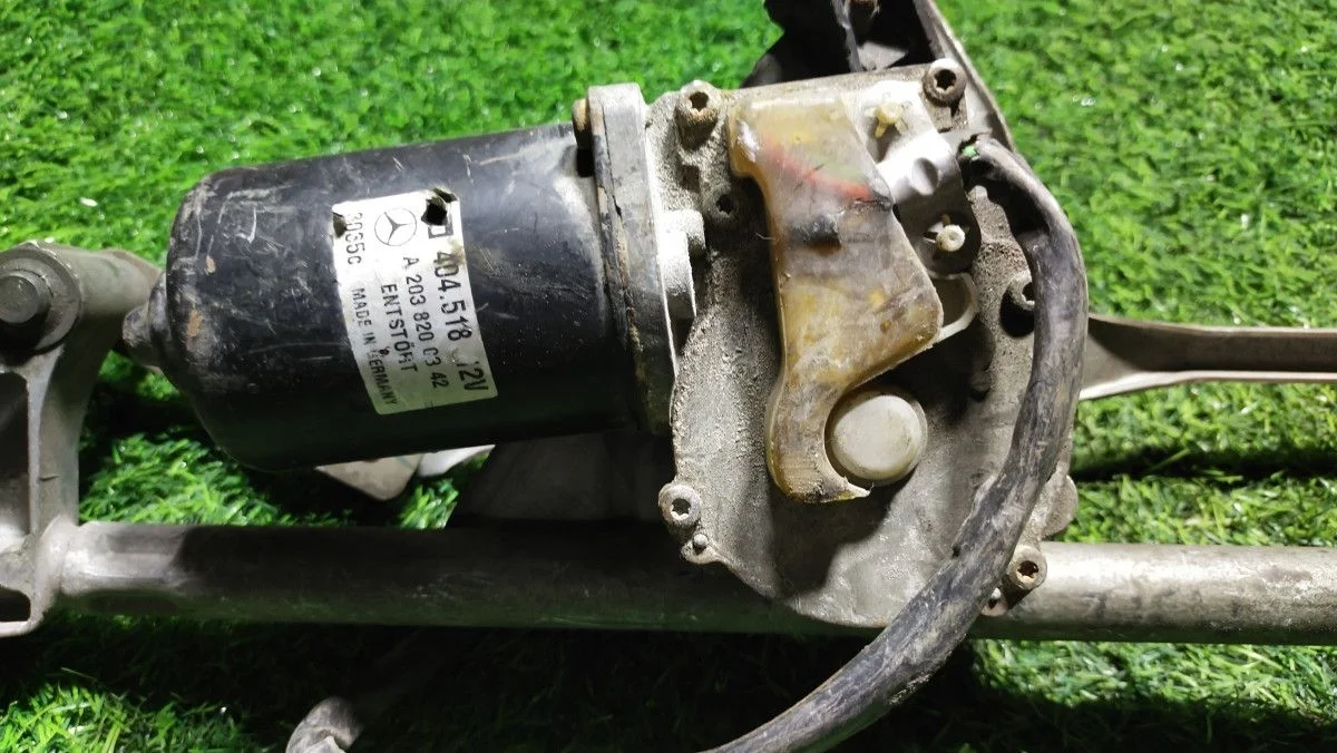 Мотор дворников Mercedes C-Class