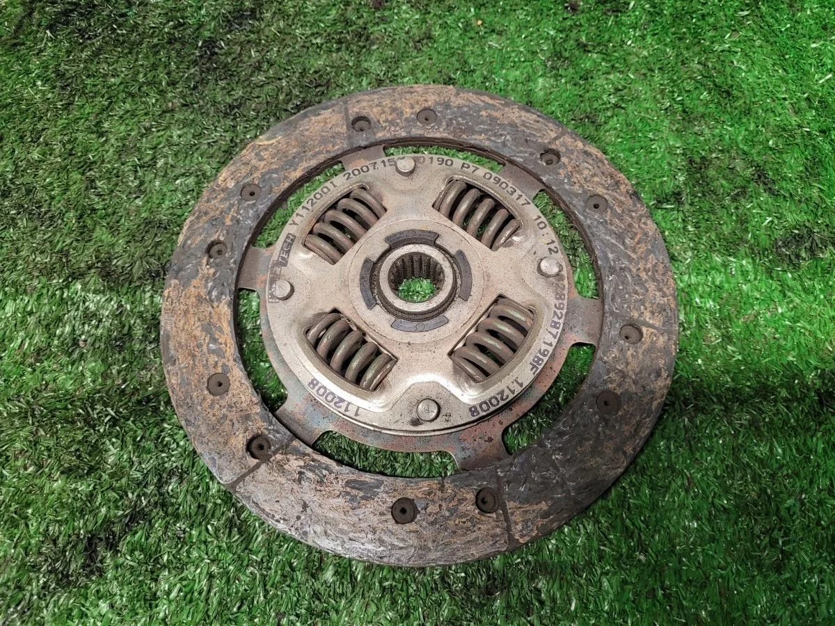 Диск сцепления  Mitsubishi Lancer X 1.5