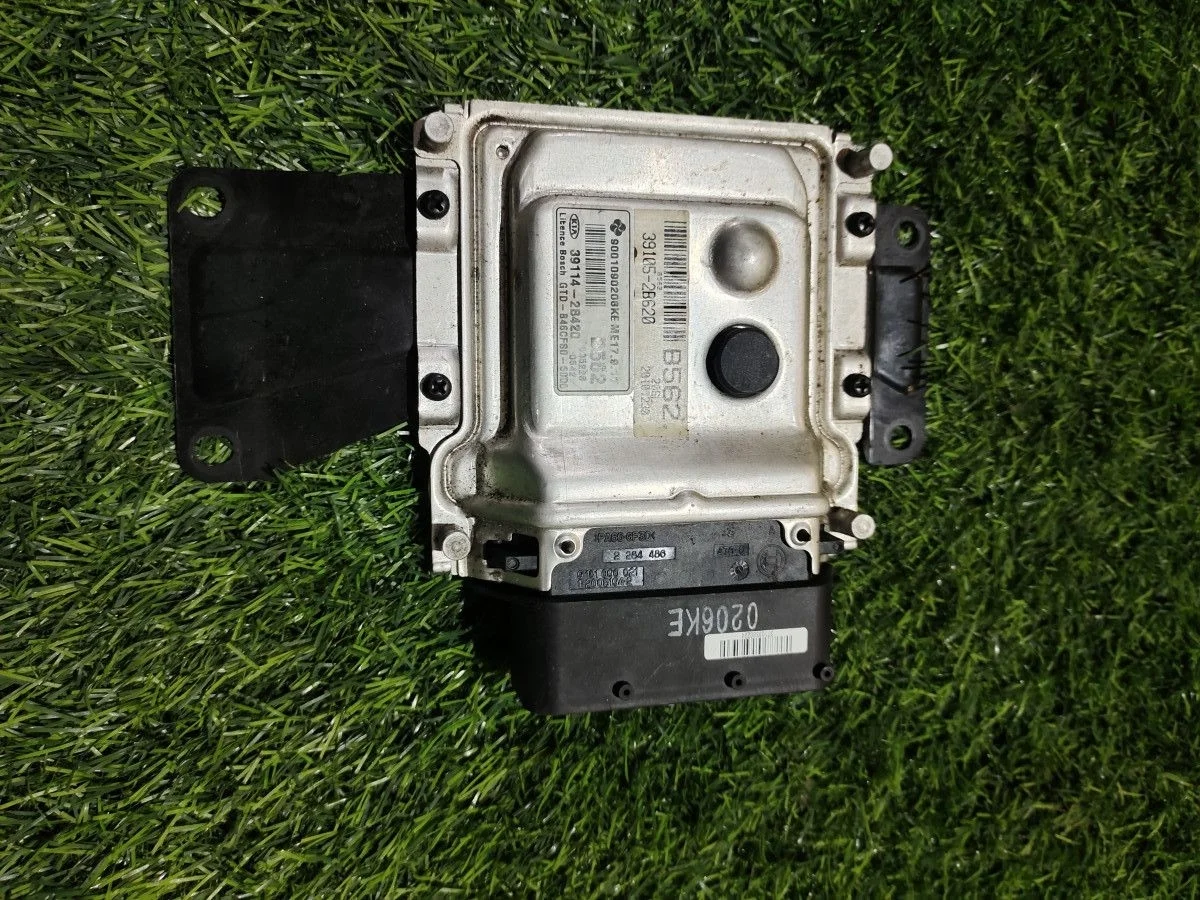 Блок управления двигателем Kia Cerato 2