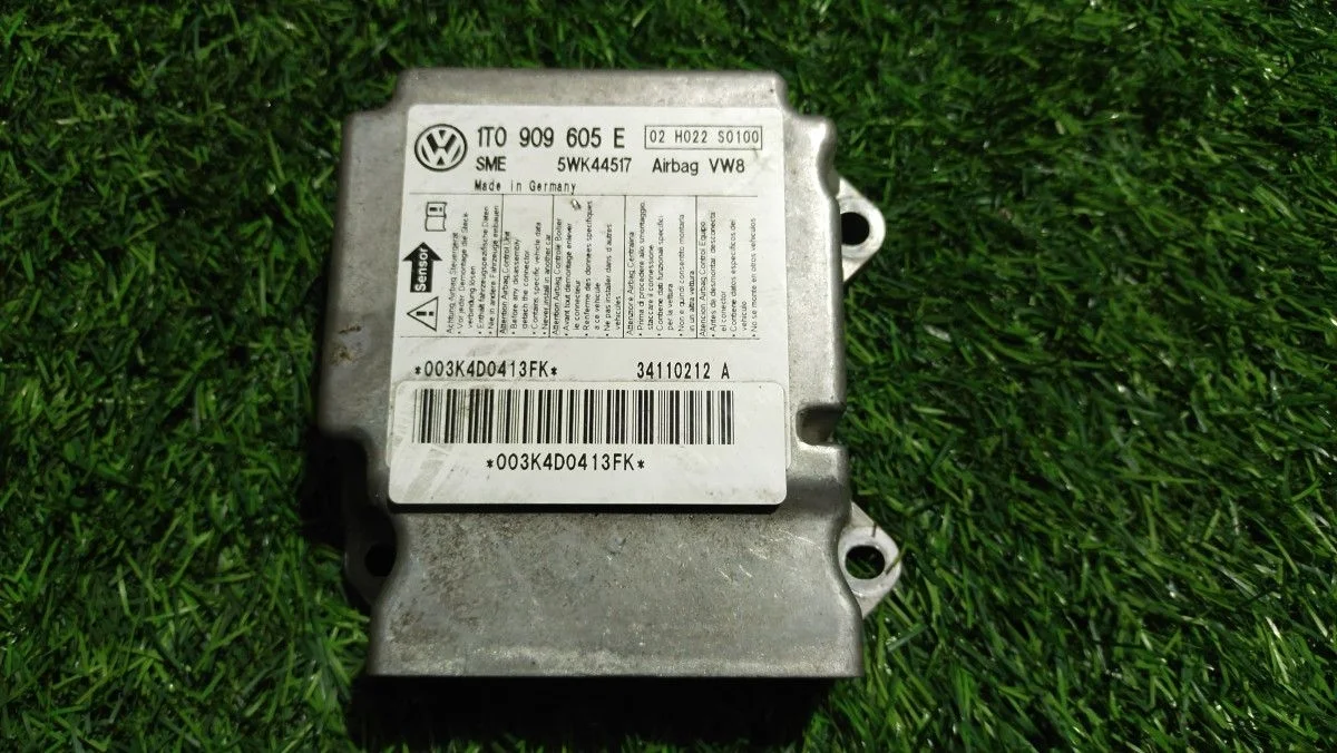 Блок управления подушками безопасности Volkswagen