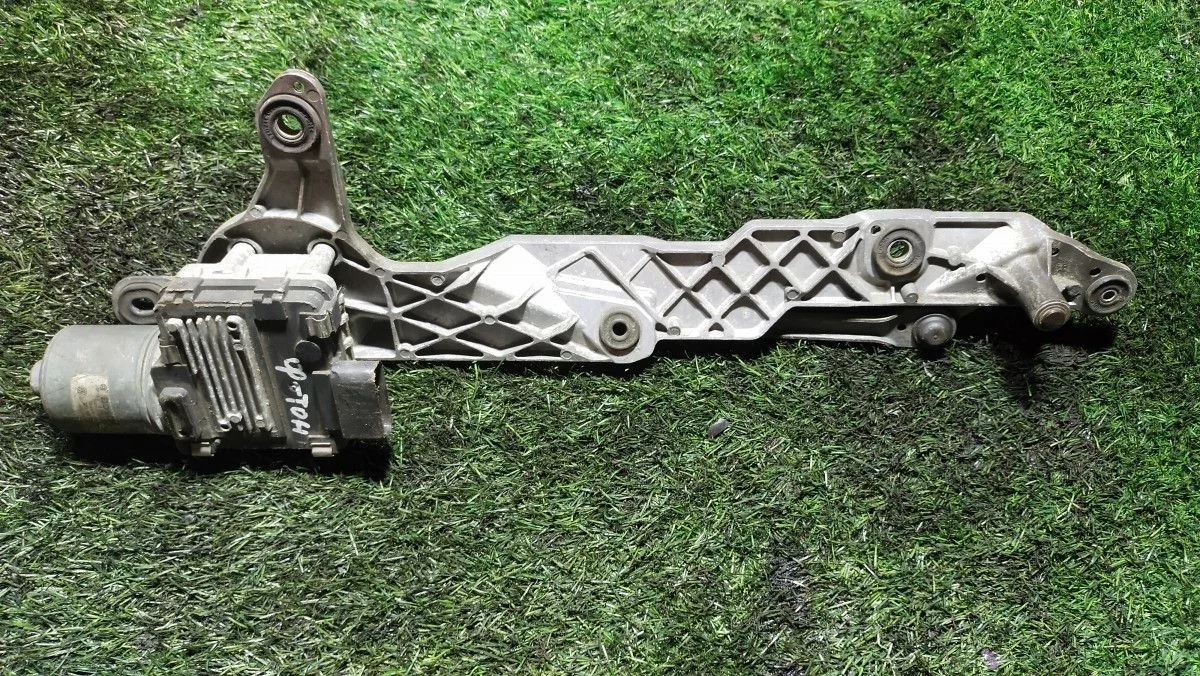 Моторчик стеклоочистителя передний Volkswagen