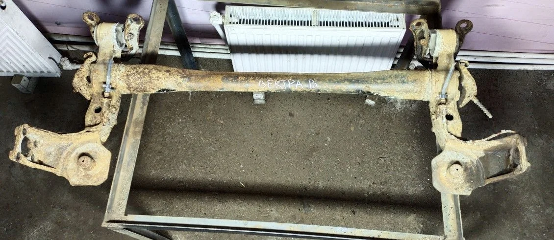 Балка задняя Opel Zafira B