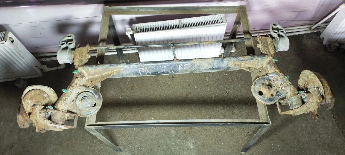 Балка подвески задняя Volkswagen Passat B5