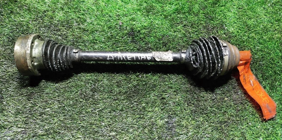 Полуось передняя Volkswagen Jetta (NF) VI