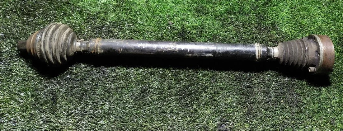 Привод передний правый Volkswagen Jetta