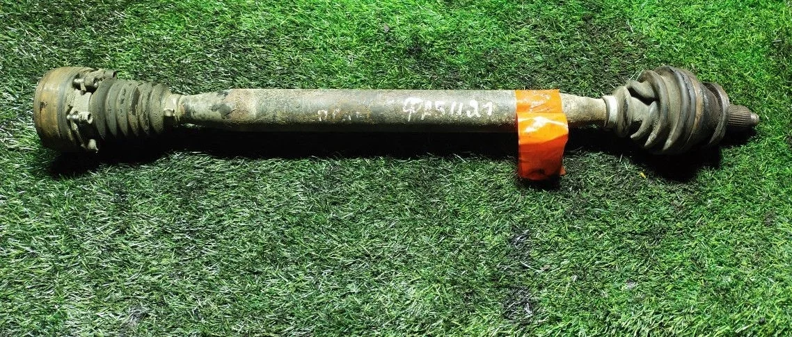 Полуось передняя правая Skoda Fabia I