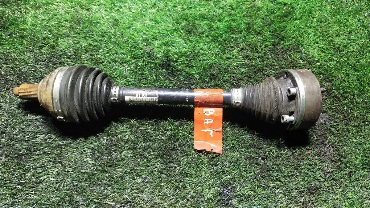 Полуось передняя левая Volkswagen Polo