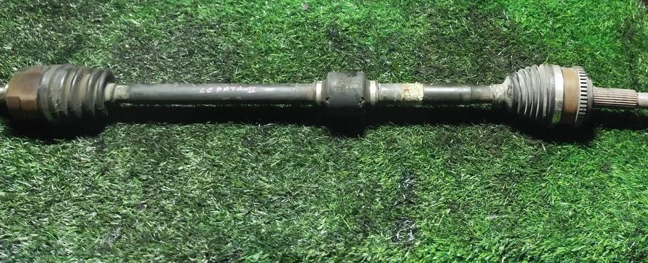 Привод передний правый Kia Cerato