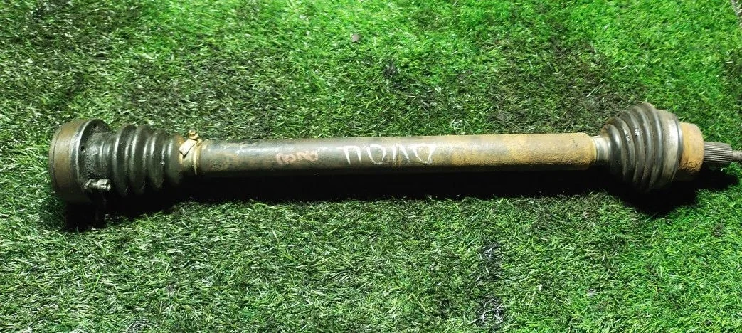 Полуось передняя правая Volkswagen Polo