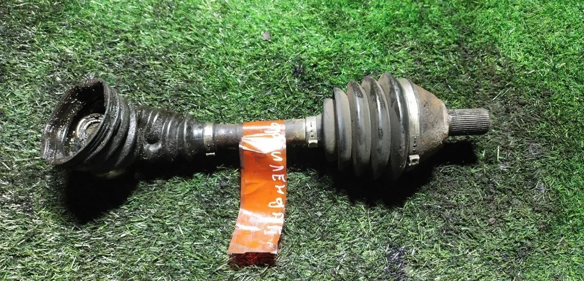 Полуось передняя левая Land Rover Freelander 2