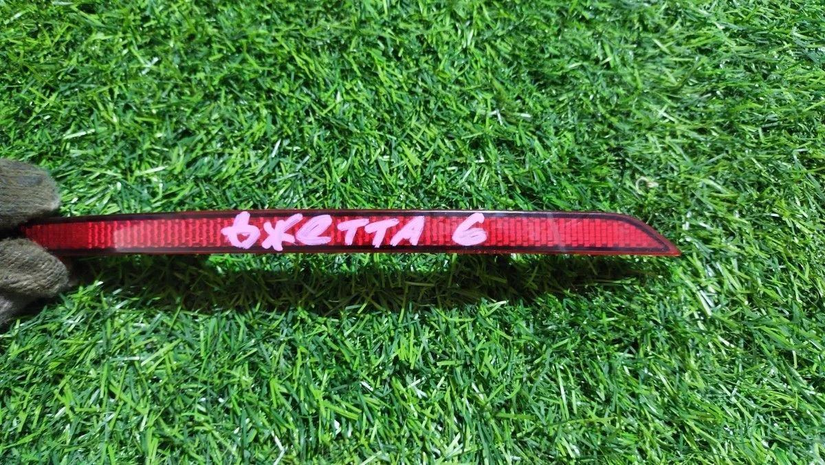 Катафот в бампер Volkswagen Jetta VI (2010—2015)