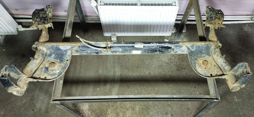 Балка Renault Logan