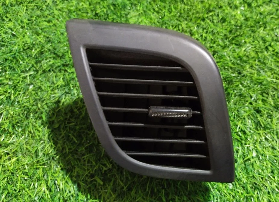 Решетка вентиляционная Hyundai Solaris