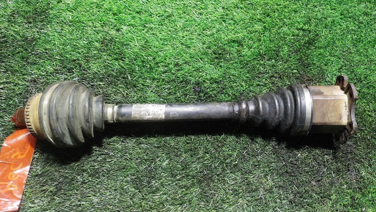 Полуось передняя Audi A6 (C5)