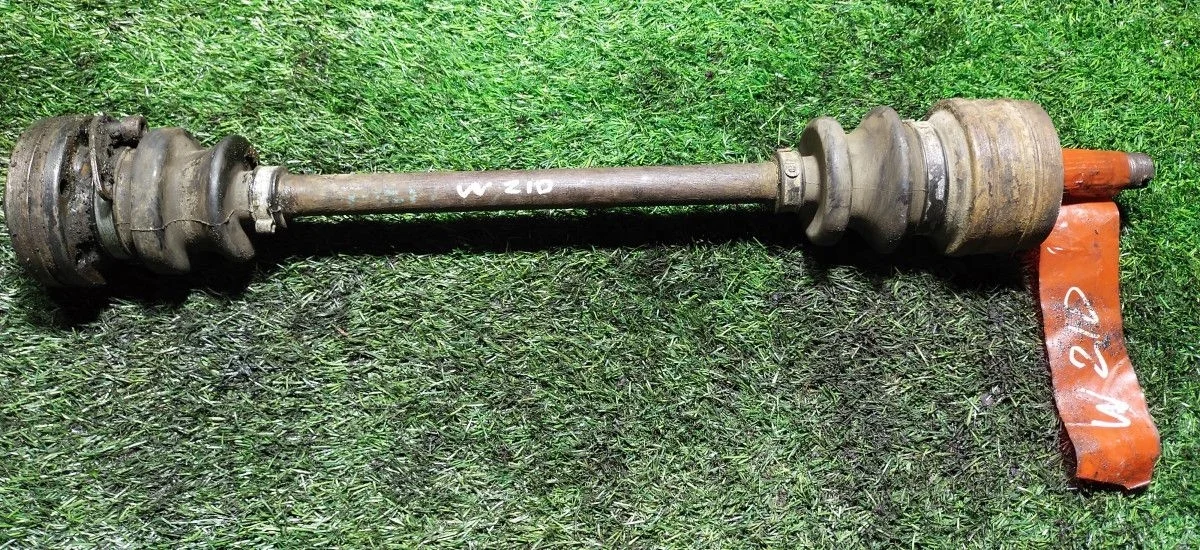 Привод задний левый  Mercedes-Benz E-Class W210