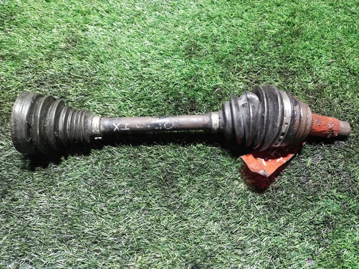 Привод передний левый Bmw X5  E70