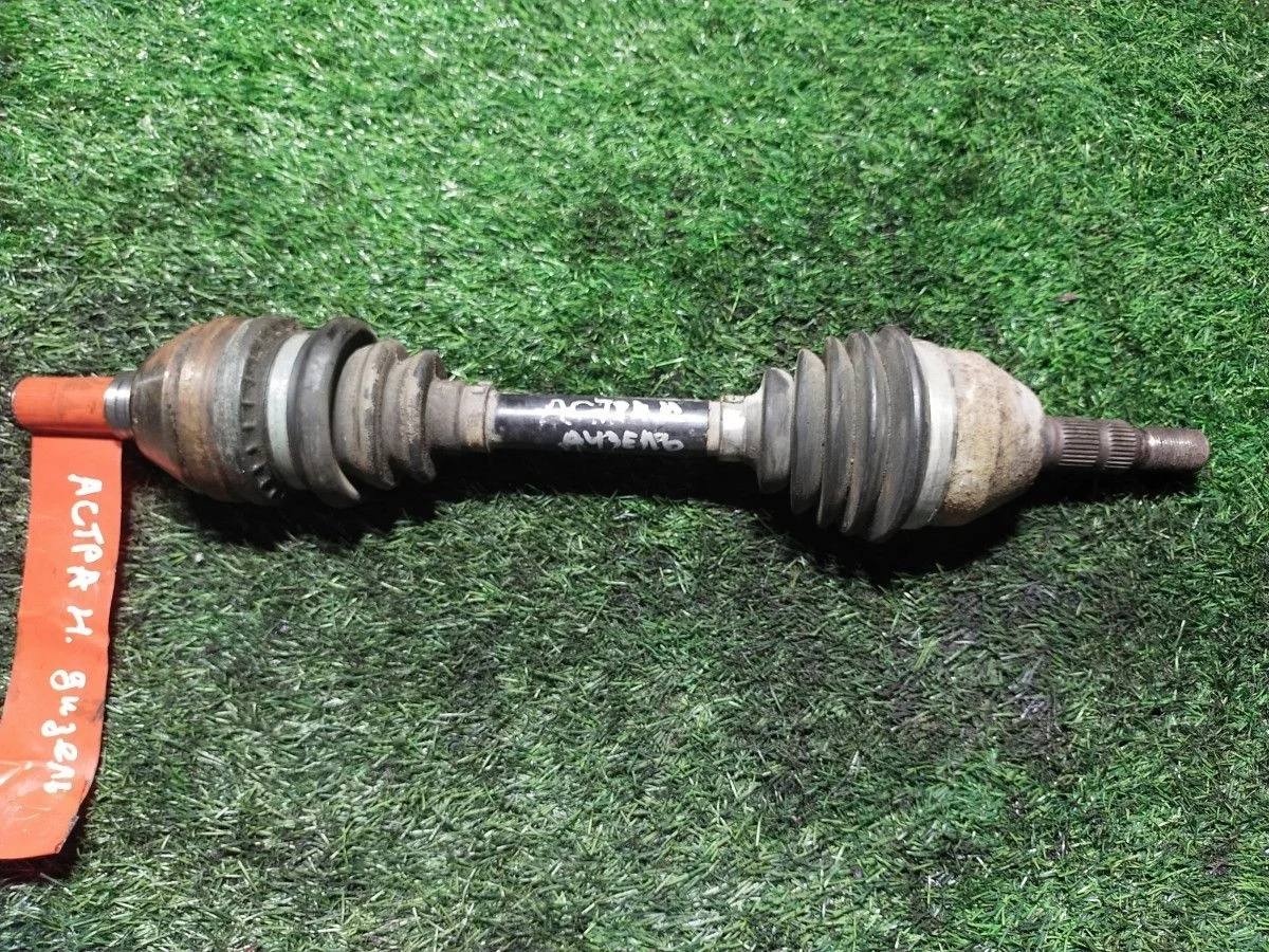 Полуось передняя левая Opel Astra H