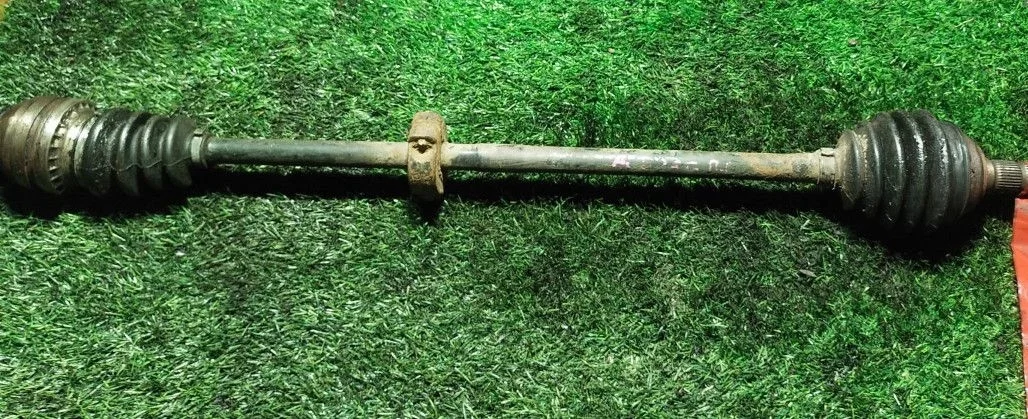 Полуось передняя правая Opel Astra H / Family