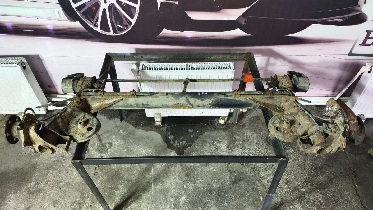 Балка задняя Volkswagen Passat B5+