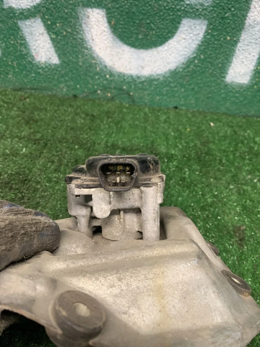 Моторчик стеклоочистителя Mitsubishi Lancer X