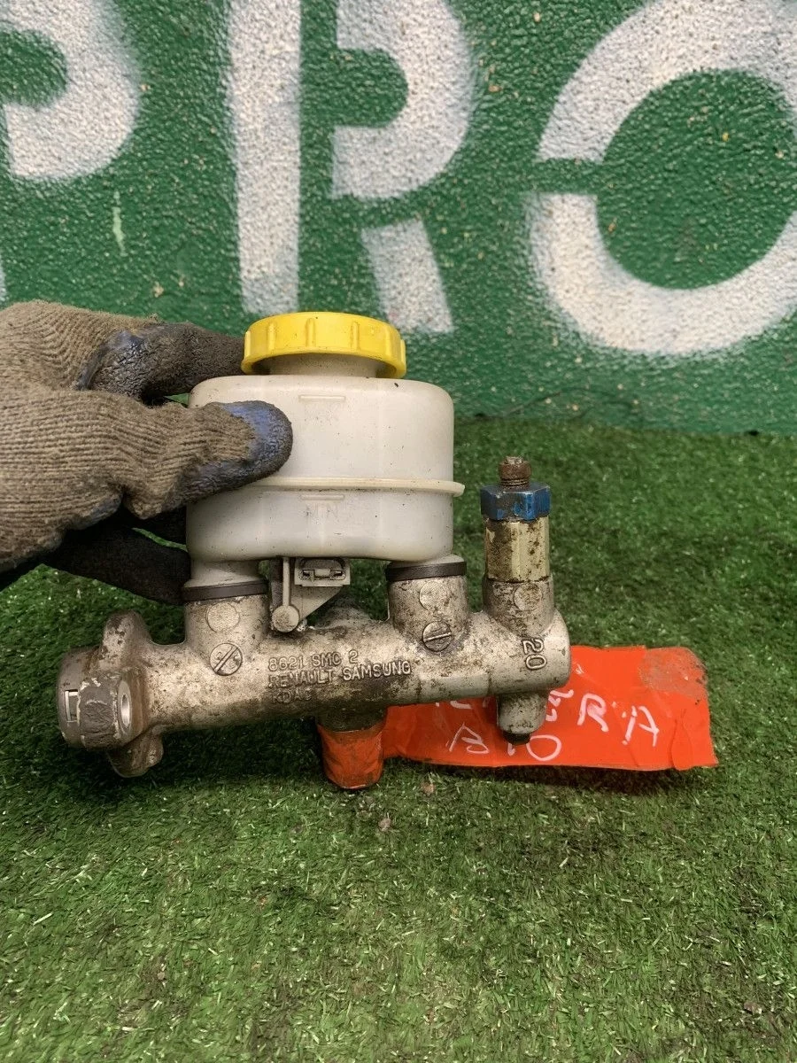 Главный тормозной Nissan Almera Classic