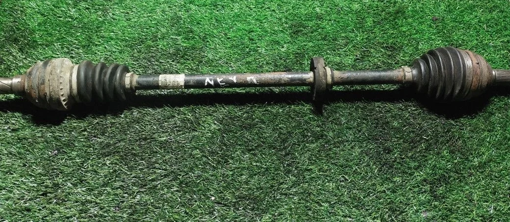 VПолуось передняя правая Daewoo Nexia N100