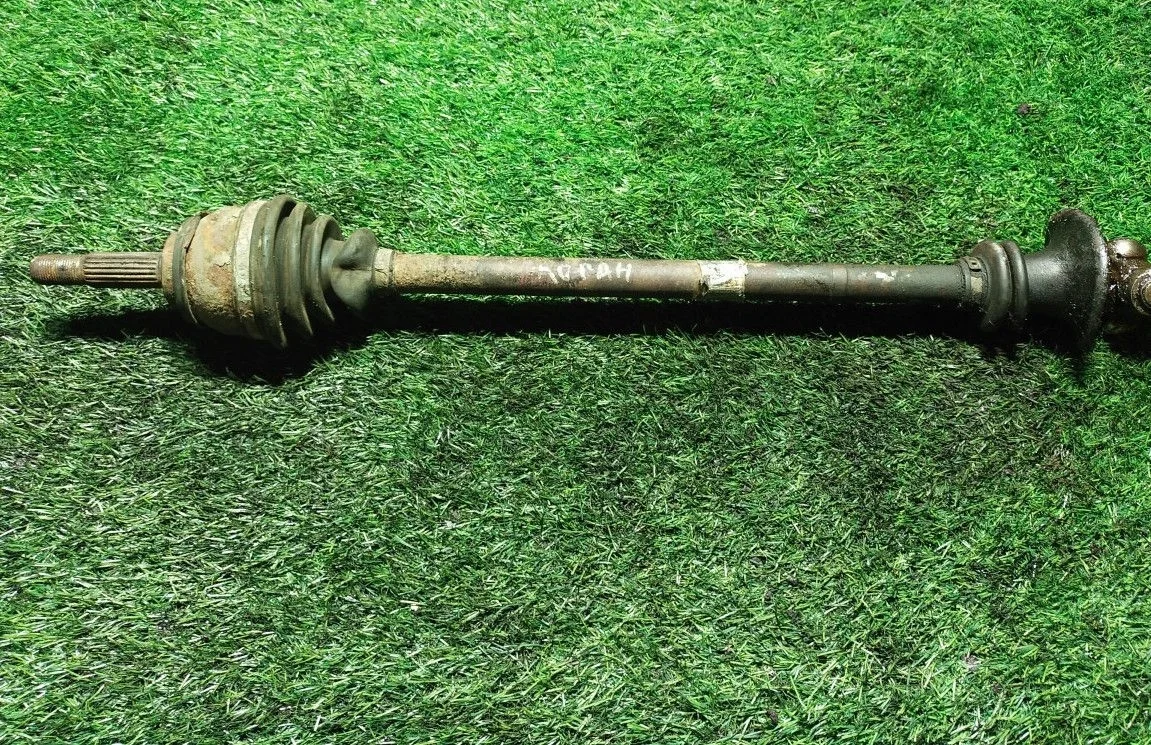 Полуось передняя левая Renault Logan 1