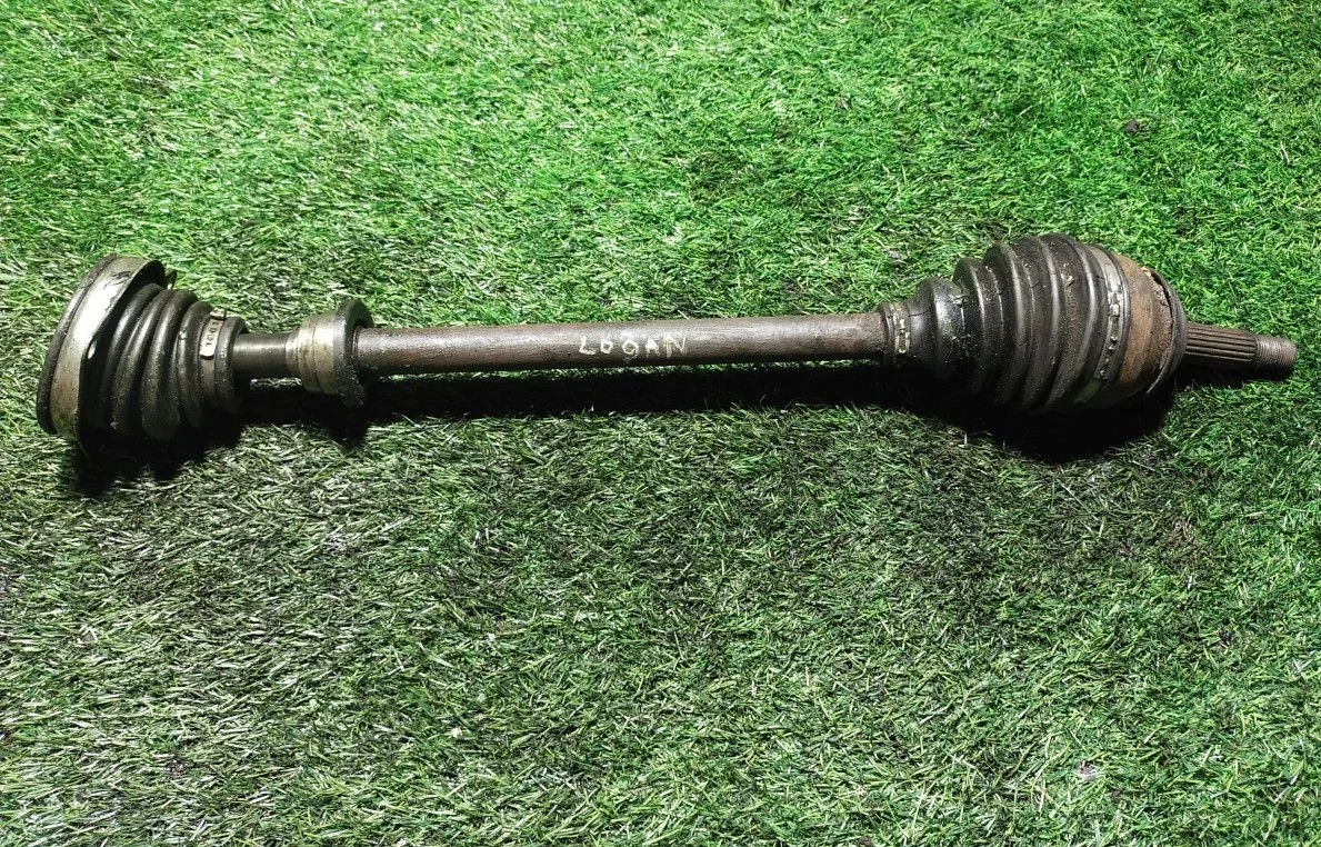 Полуось передняя левая Renault Logan 1