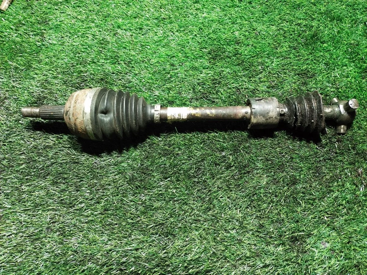 Полуось передняя правая Renault Duster