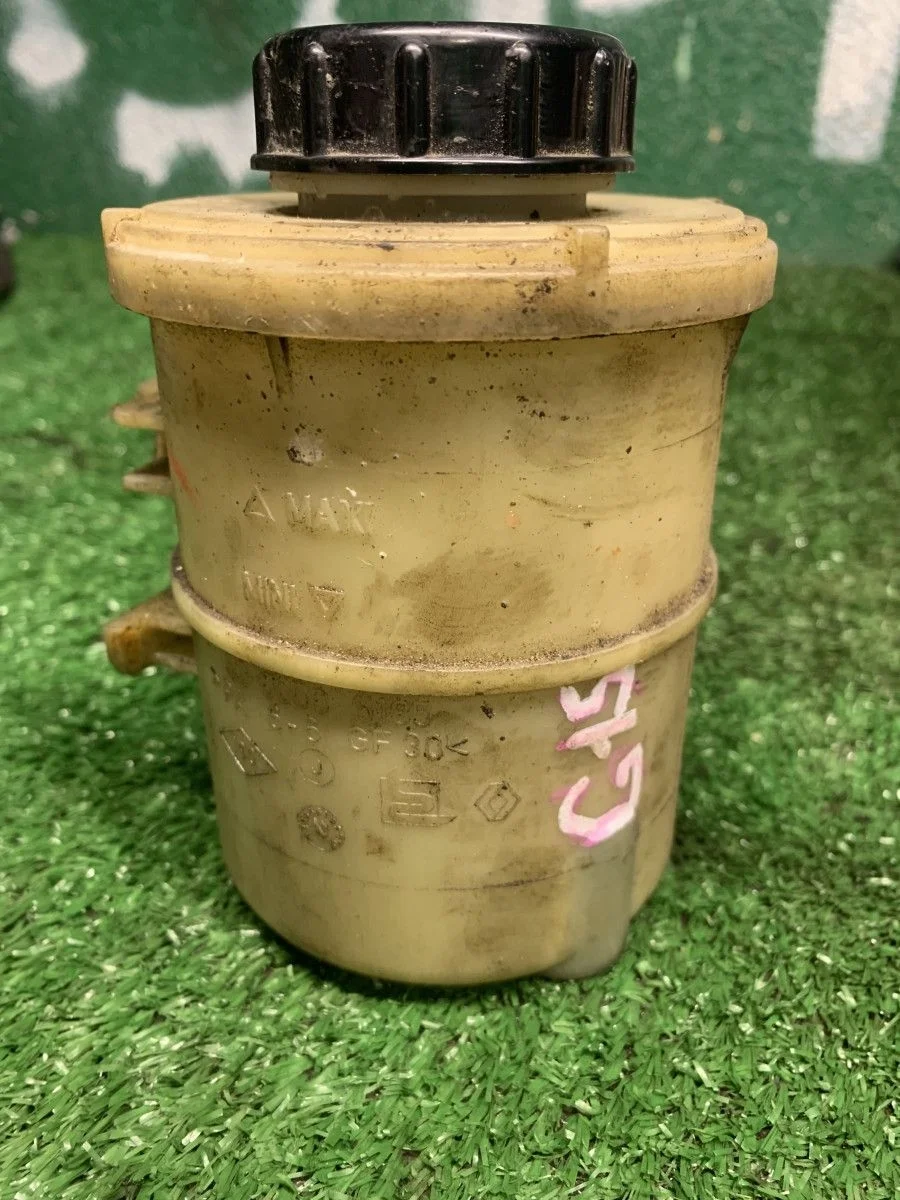 Бачок ГУР Nissan Almera