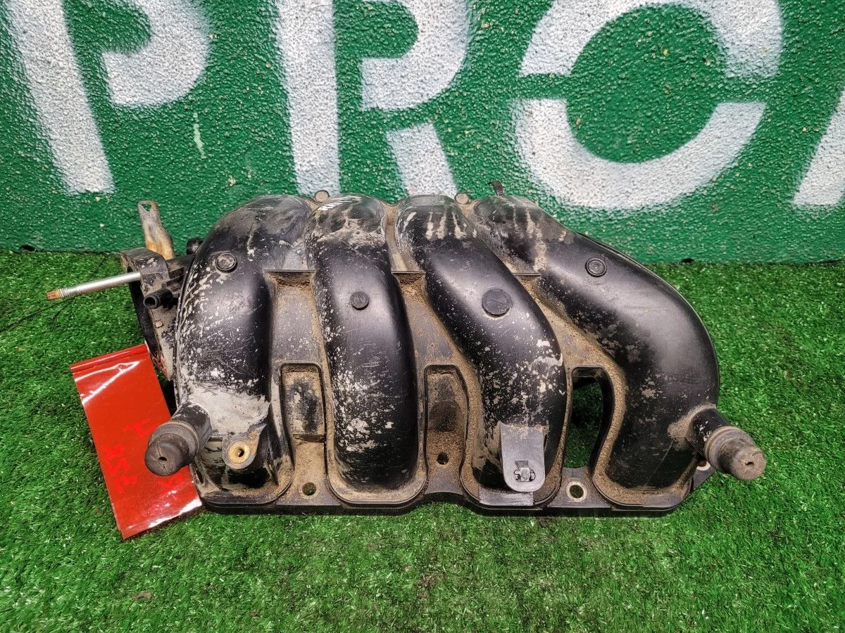 Впускной коллектор Toyota RAV4