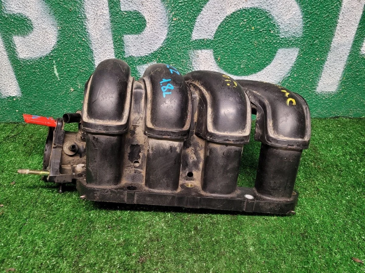 Впускной коллектор Toyota Matrix 1ZZ