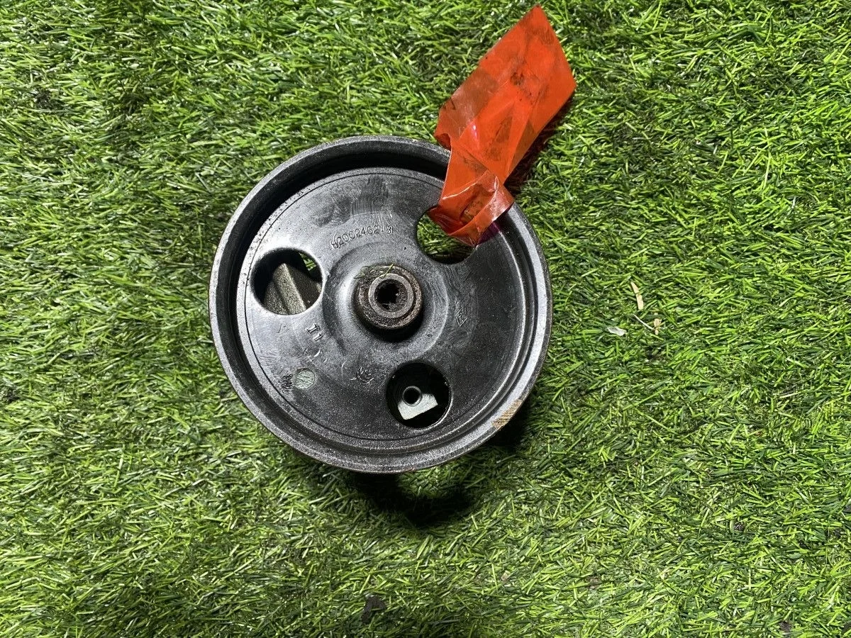 Насос гидроусилителя Renault Logan.