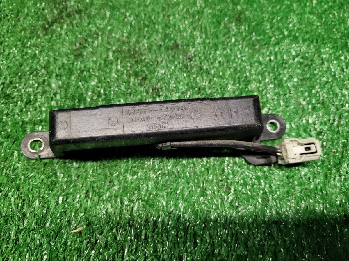 Антенна иммобилайзера Lexus GS350