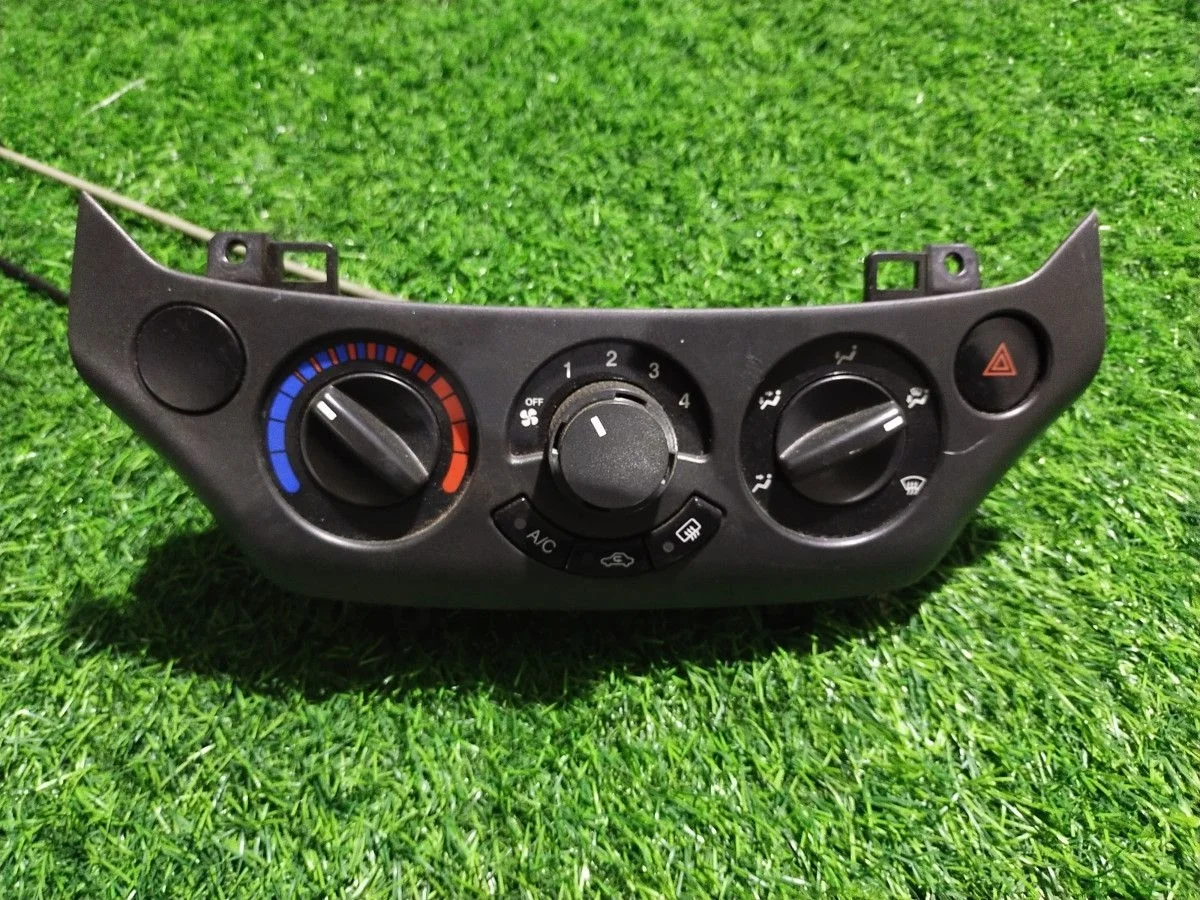 Блок управления печкой Chevrolet Aveo (T250)