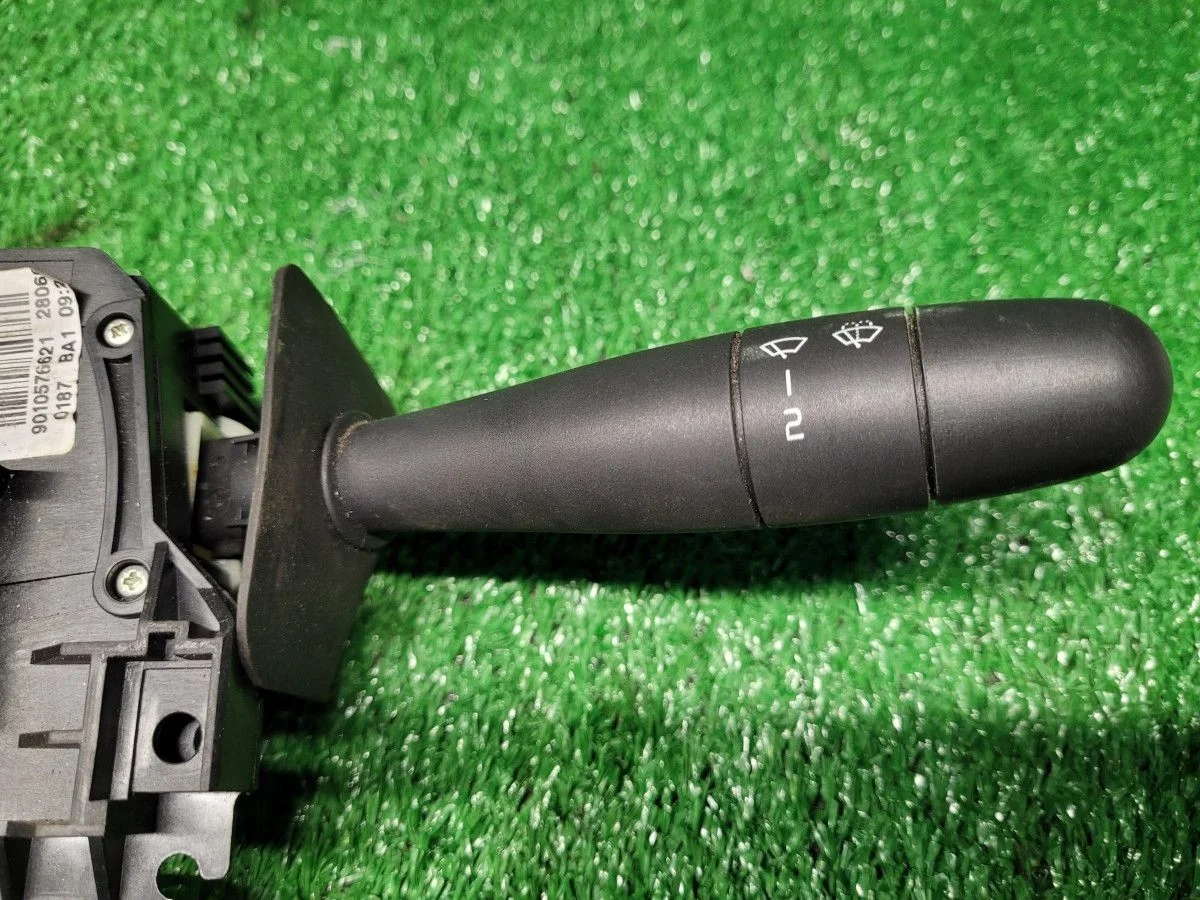 Переключатель стеклоочистителей Лада Ларгус