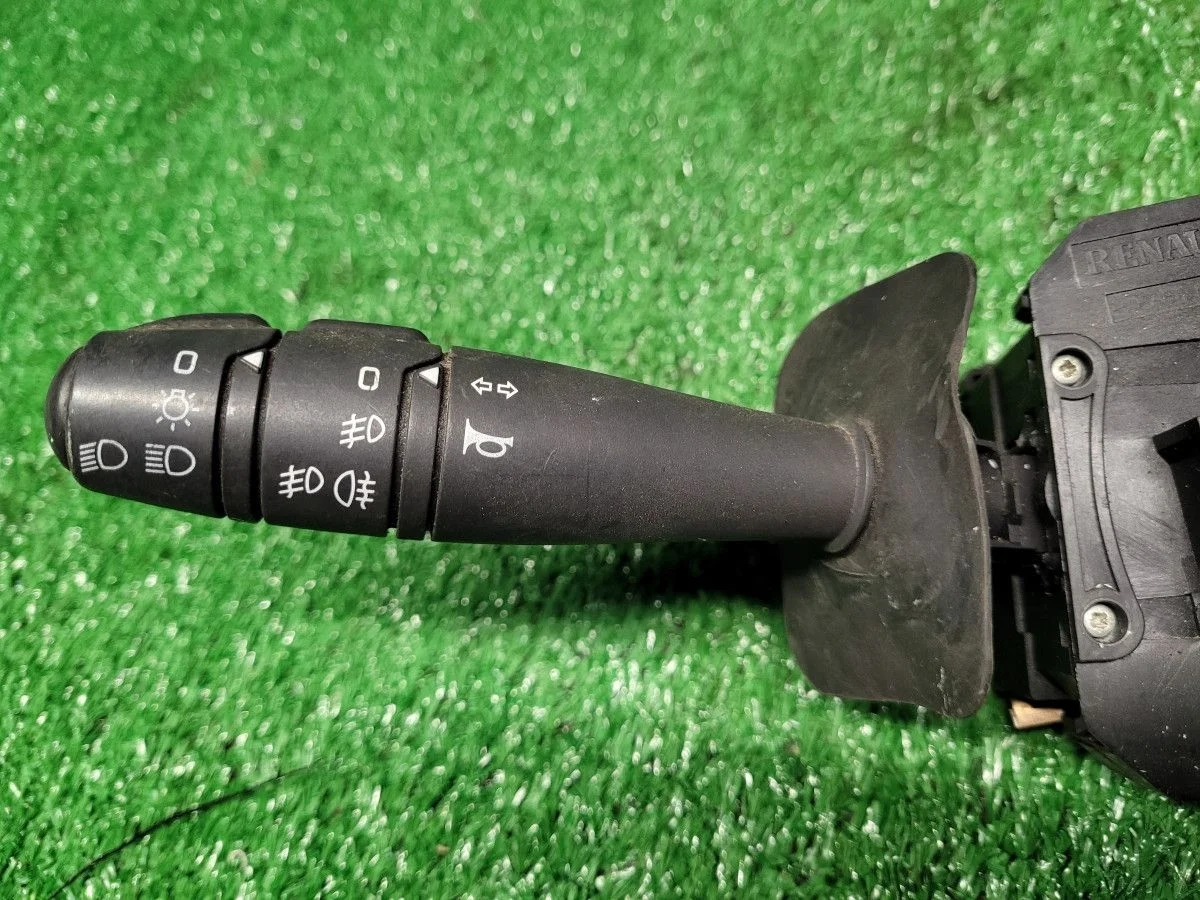 Переключатель поворотов подрулевой Лада Ларгус