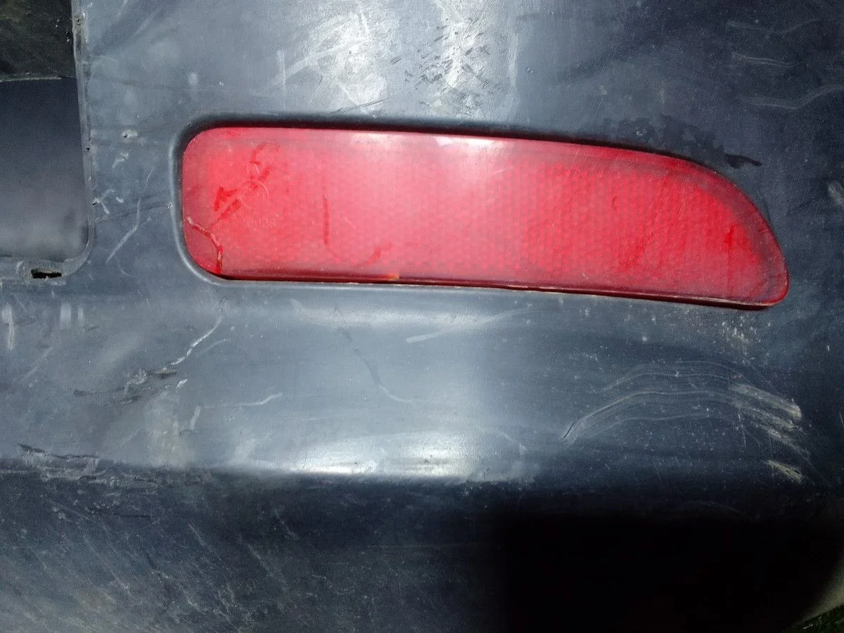 Катафот в бампер задний Renault Logan