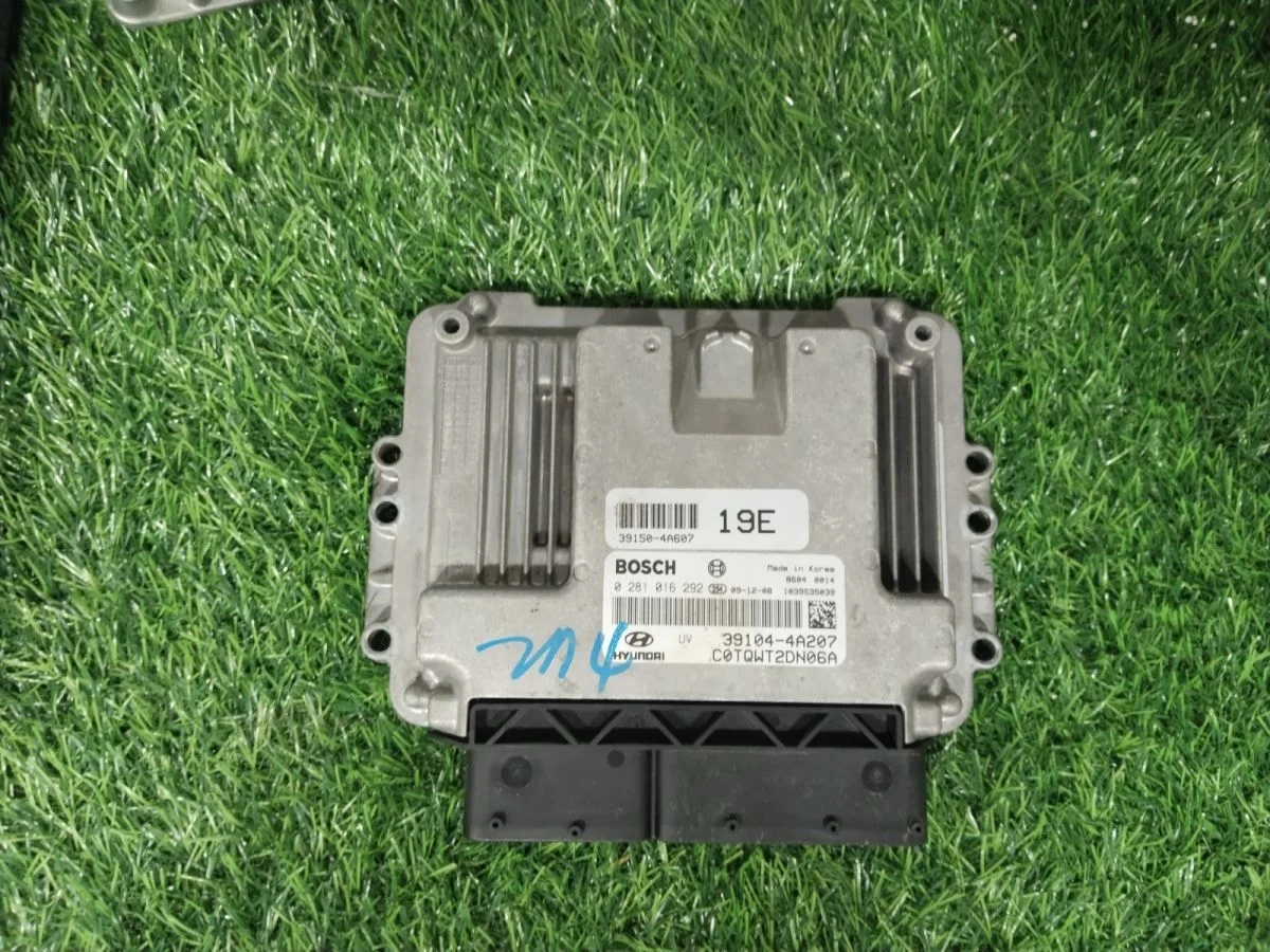 Блок управления двигателем Grand Starex