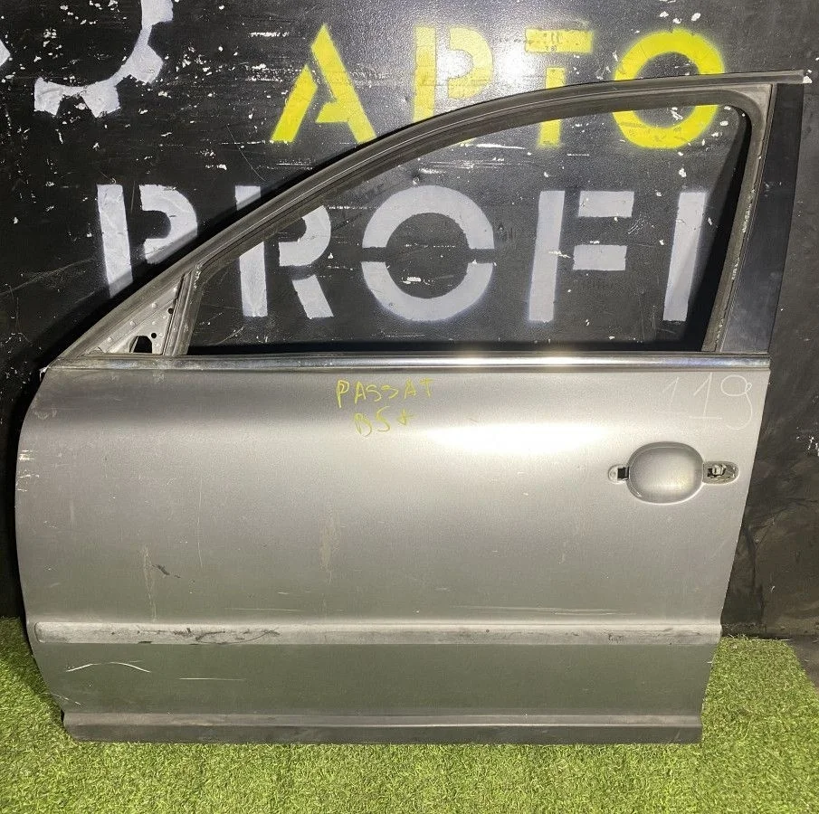 Дверь передняя левая Volkswagen Passat B5