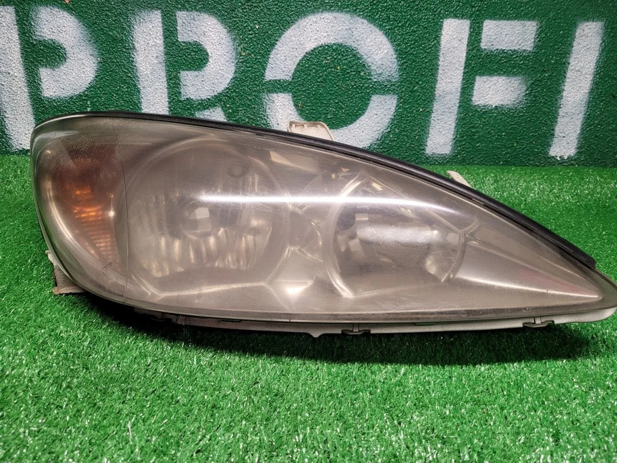 Фара праваяToyota Camry 30