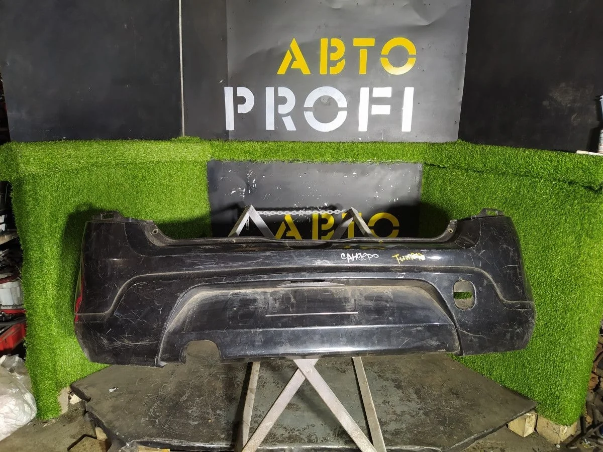 Бампер задний Renault Sandero 2009-2014 8200735456