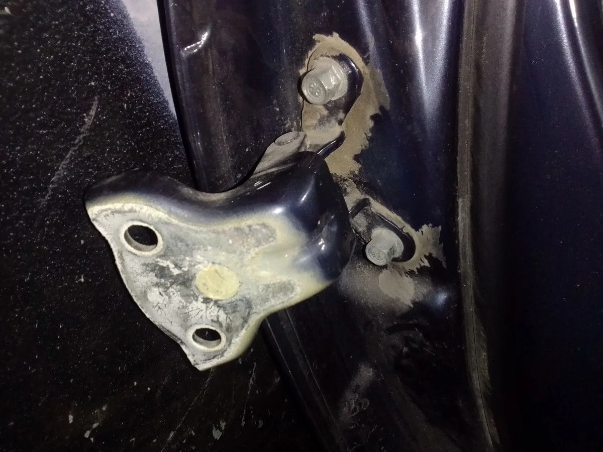 Петля двери задней правой Chevrolet Captiva