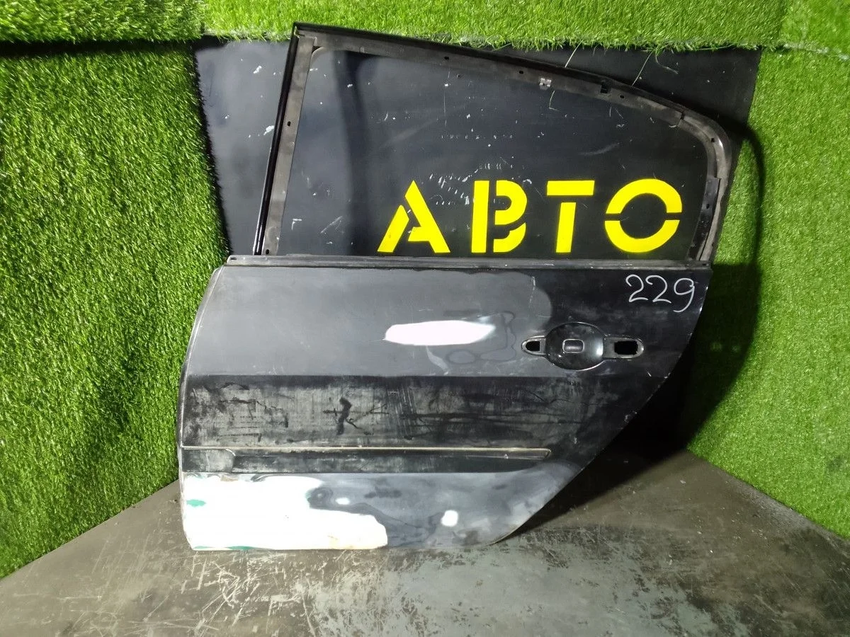 Дверь задняя левая Renault Megane голое железо