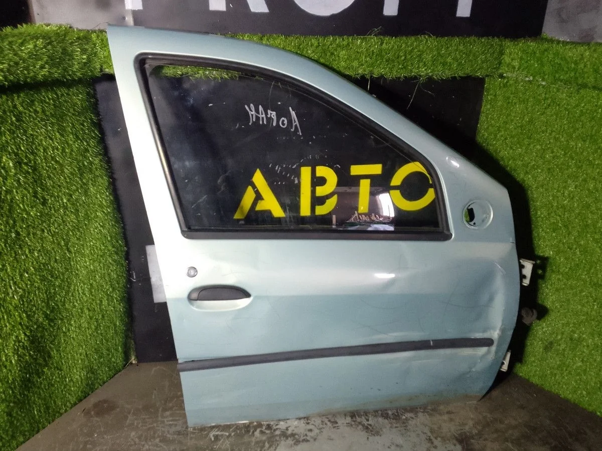 Дверь передняя правая Renault Logan