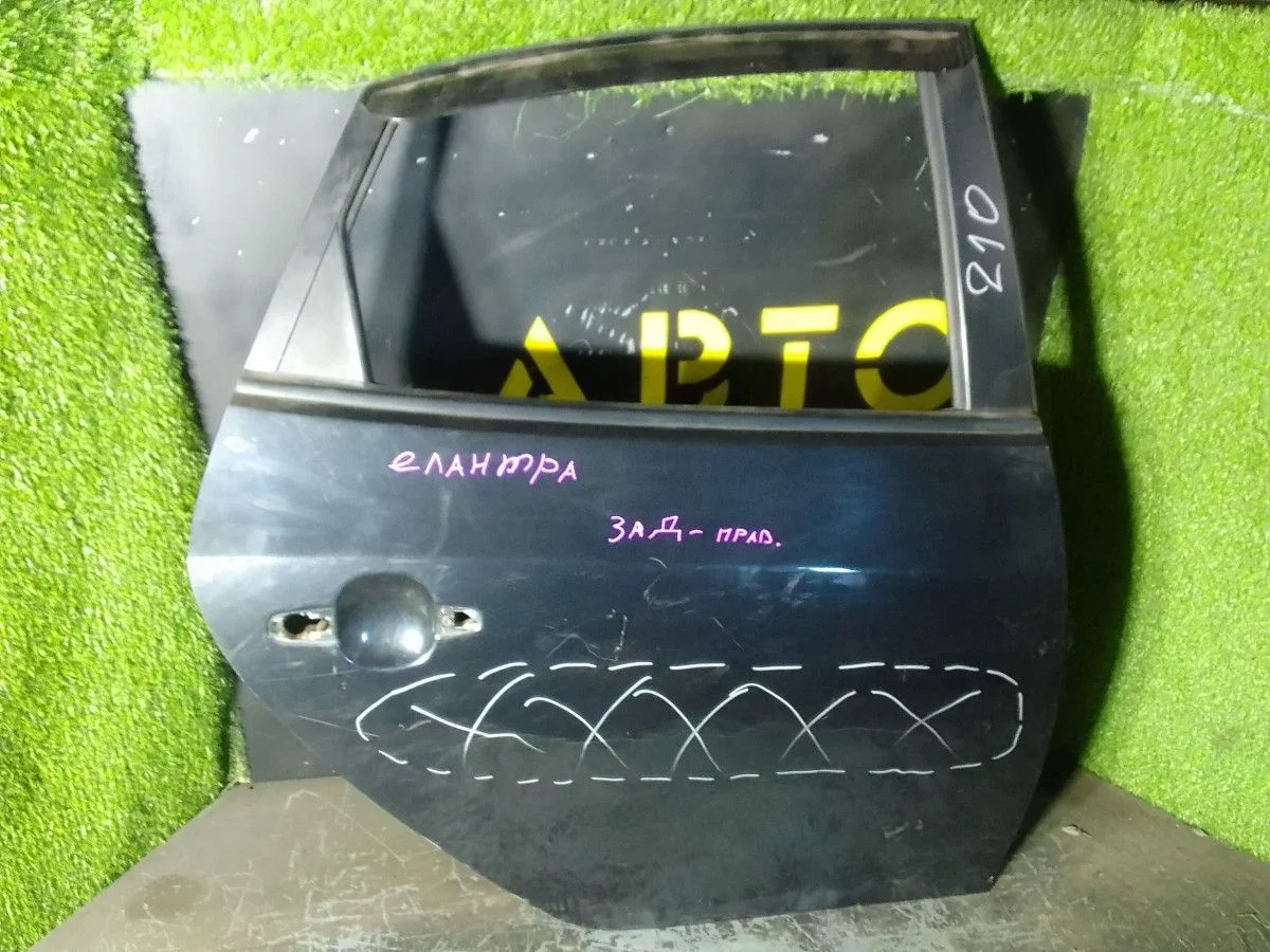 Дверь задняя правая Hyundai Elantra голое железо