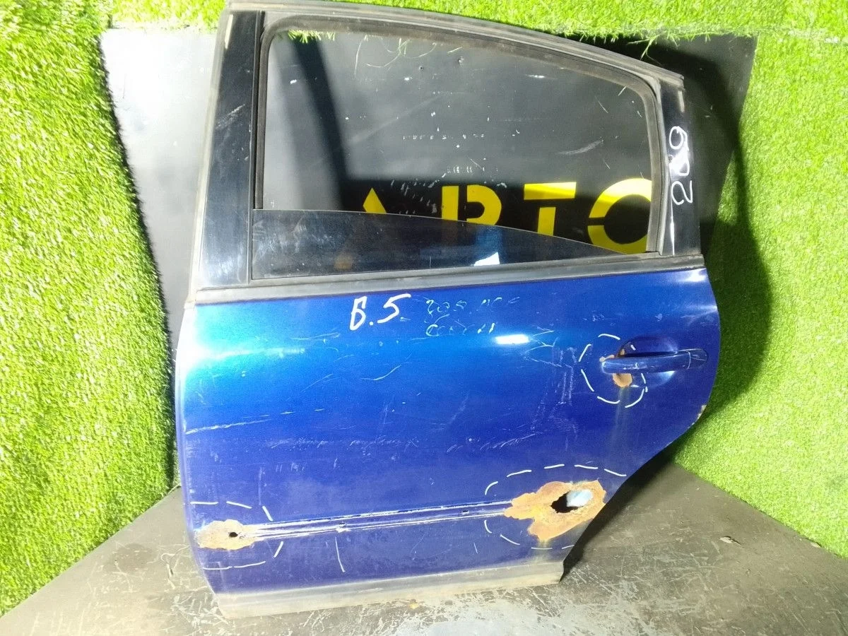 Дверь задняя левая Volkswagen Passat B5