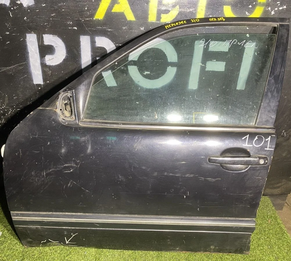 Дверь передняя левая Mercedes E-Class (W210)