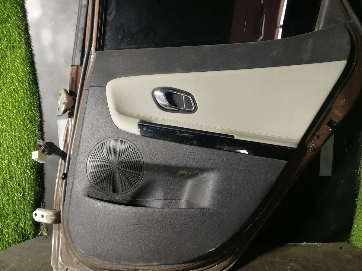 Обшивка двери задней правой Kia Ceed