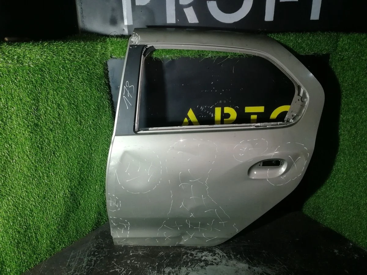 Дверь задняя левая Renault Logan голое железо